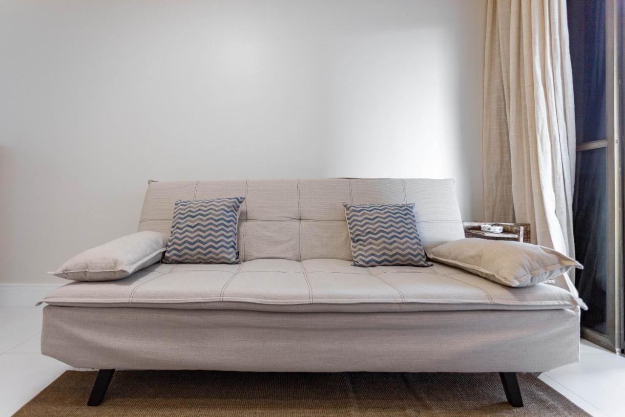 Apartamento Fineza Na Barra Da Tijuca - Vista A - Lc201 *